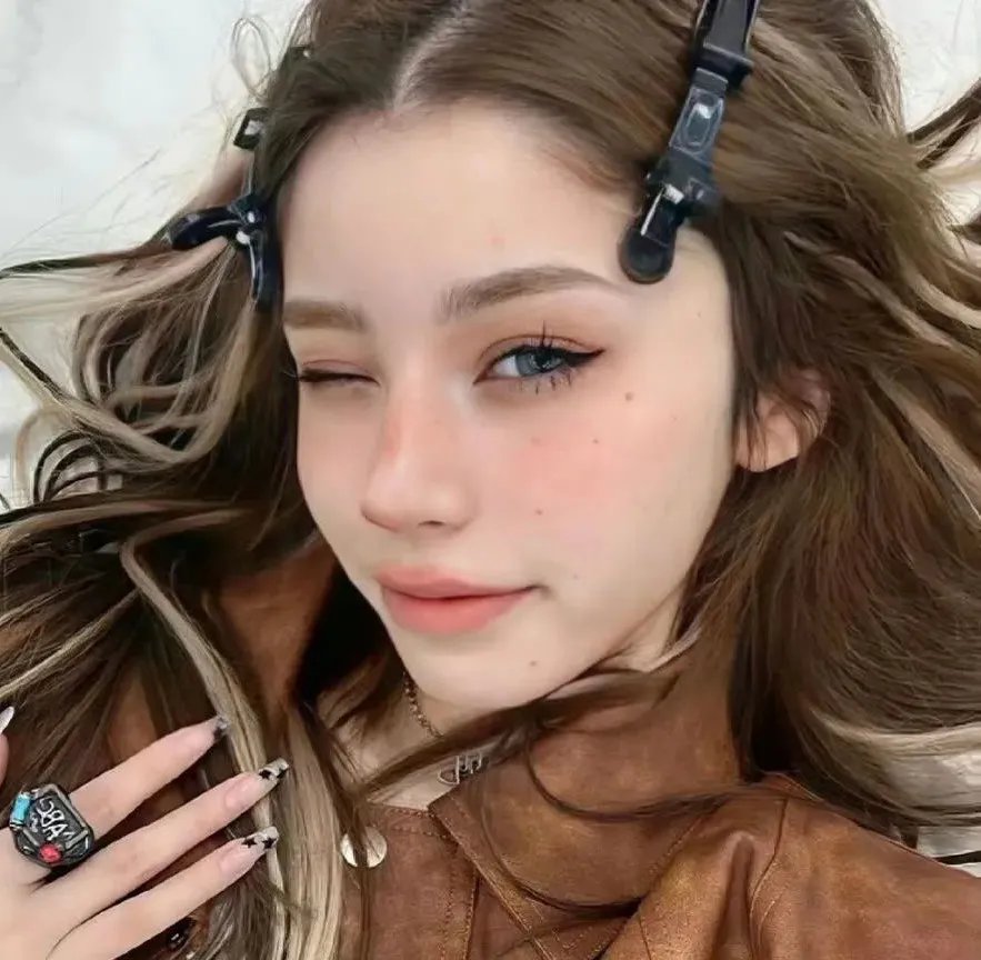 山河血泪美人恩